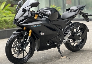 Yamaha R15 V4 ( Siêu Lướt )