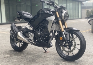 HONDA CB300R