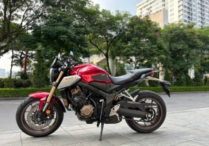 Honda CB 650R - Màu Đỏ Date 2022